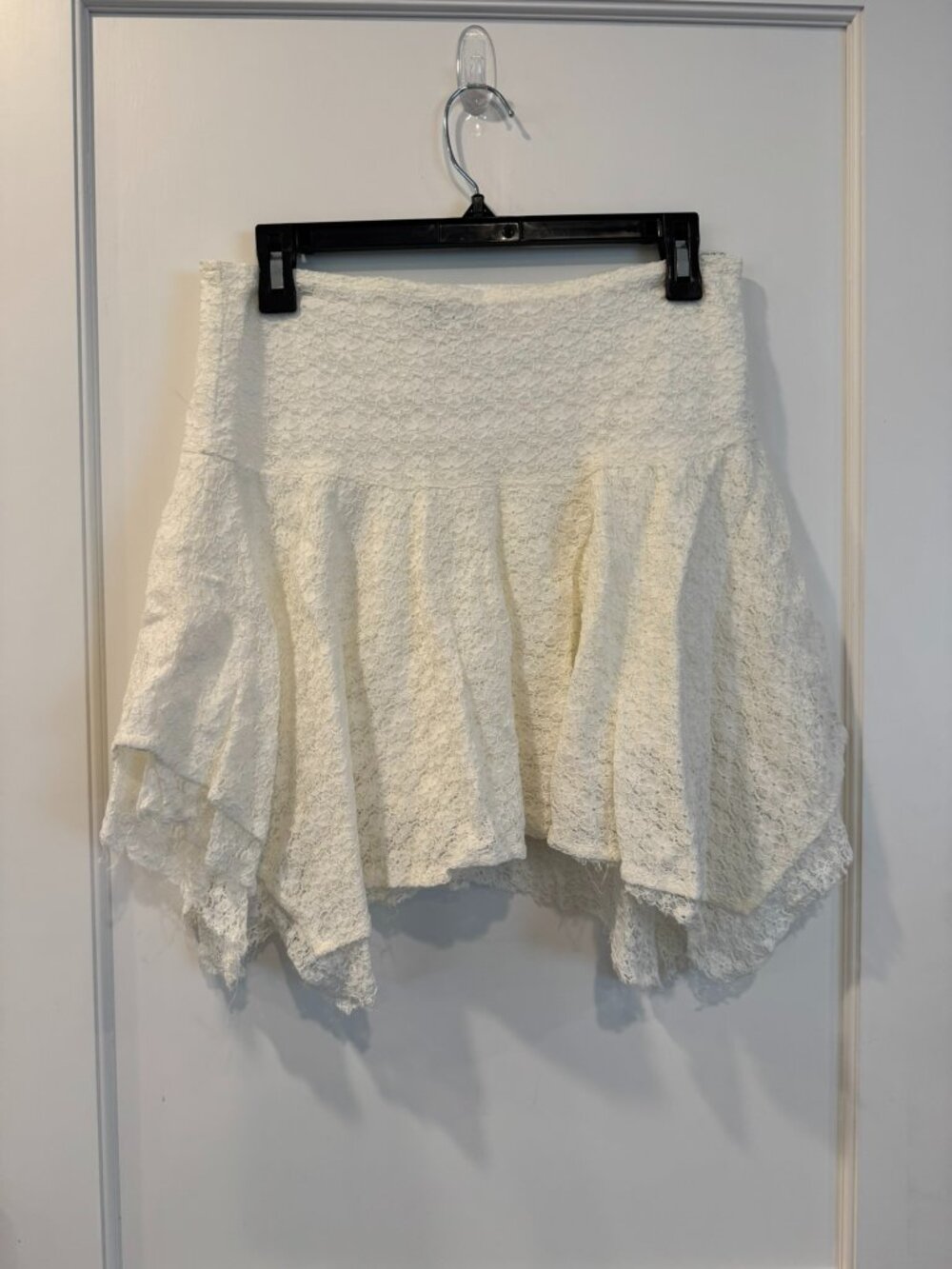 White Lace Handkerchief Hem Skirt by Emory Park - Women's Size Large